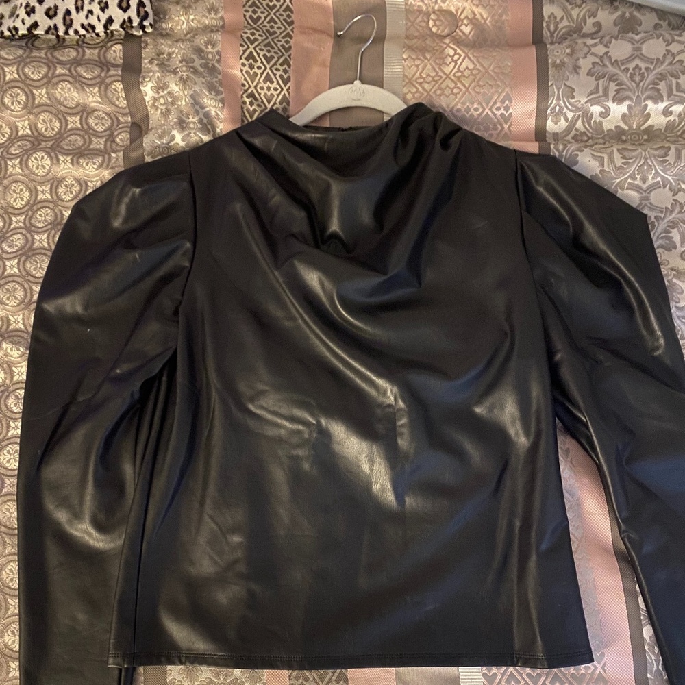 Express, black long puffed sleeve shirt